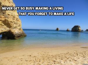 addtext_com_MDcwOTIyMTAzNw